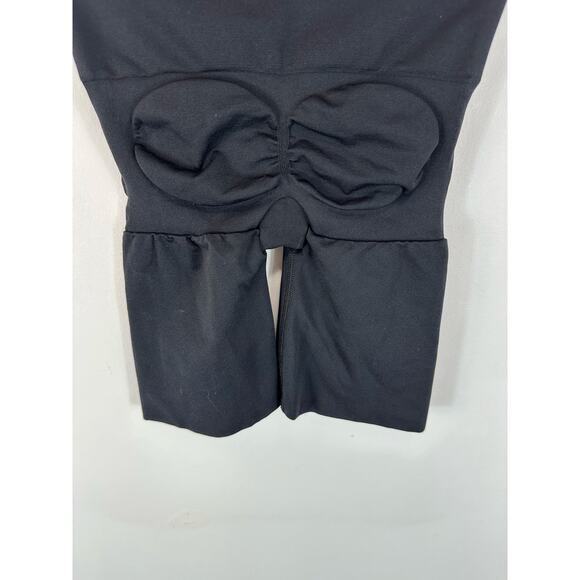 Assets By Spanx Mid Thigh Shaper Shorts Black Size Small - Picture 12 of 12